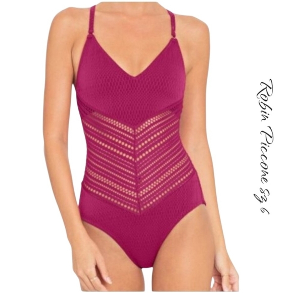 Robin Piccone Perla Crochet One Piece V-Neck Swimsuit Fuchsia Size 6